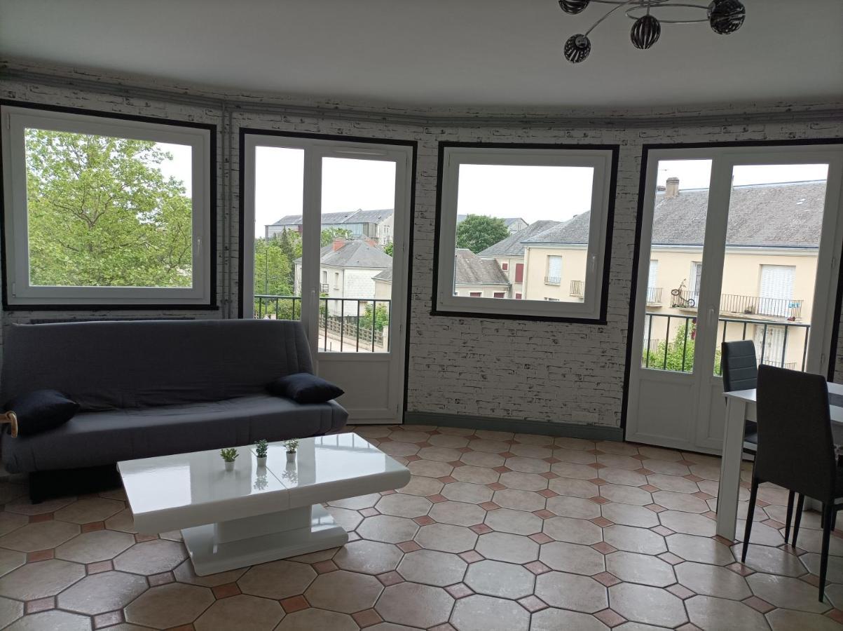 Châteauroux Joli Appartement Type 5 En Centre Ville מראה חיצוני תמונה